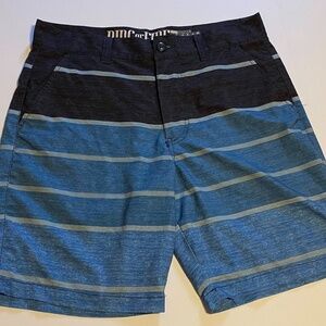 Ring of Fire Mens Board Shorts Size 32